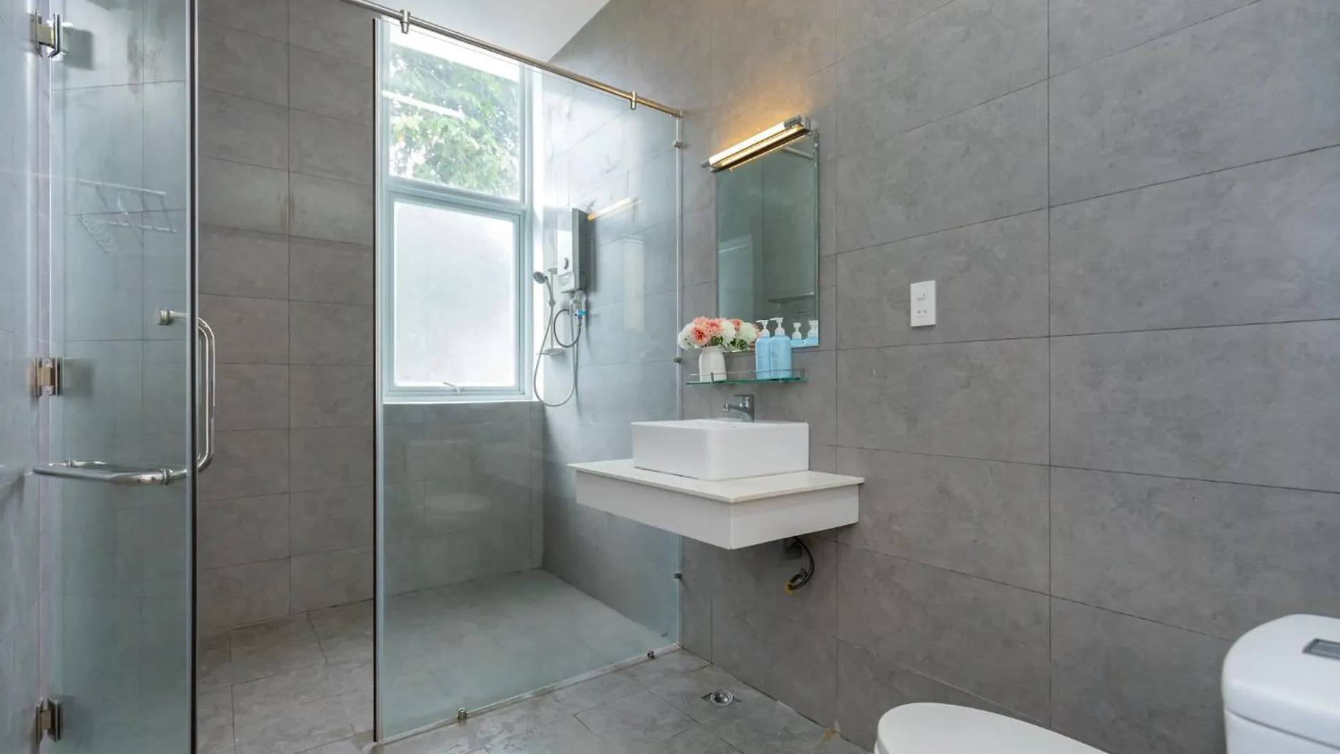 Palm Villa 20 - Style Tropical 7Bedrooms, Bida, Karaoke Vung Tau