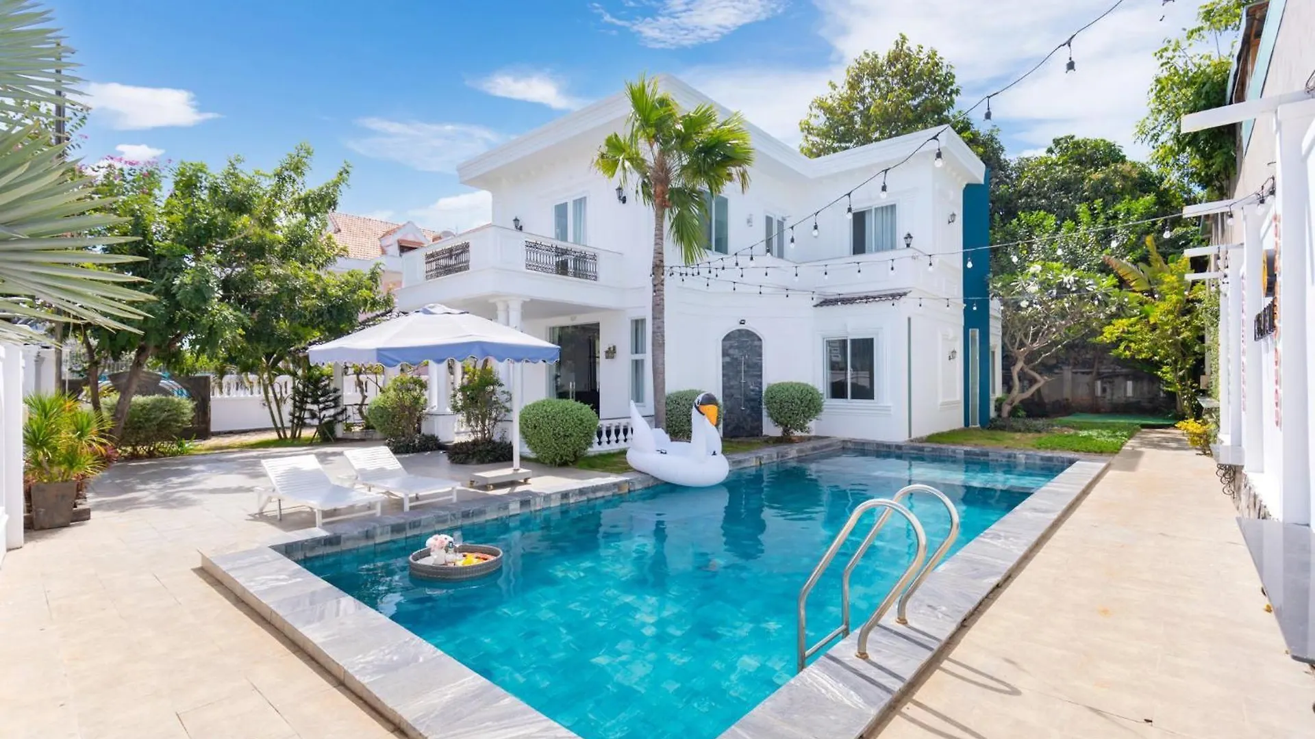 Palm Villa 20 - Style Tropical 7Bedrooms, Bida, Karaoke Vung Tau
