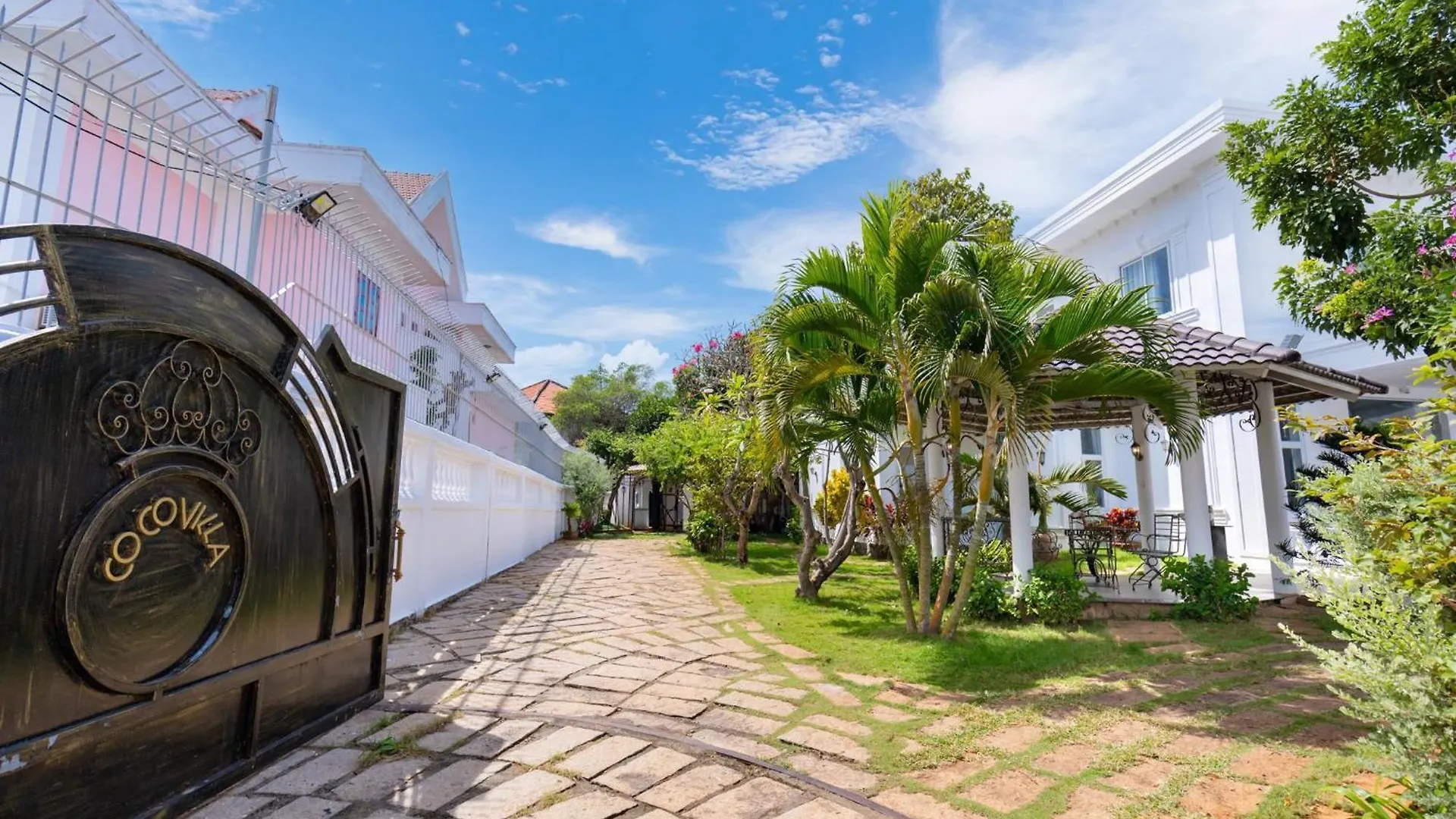 Palm Villa 20 - Style Tropical 7Bedrooms, Bida, Karaoke Vung Tau 0*,  Vietnam