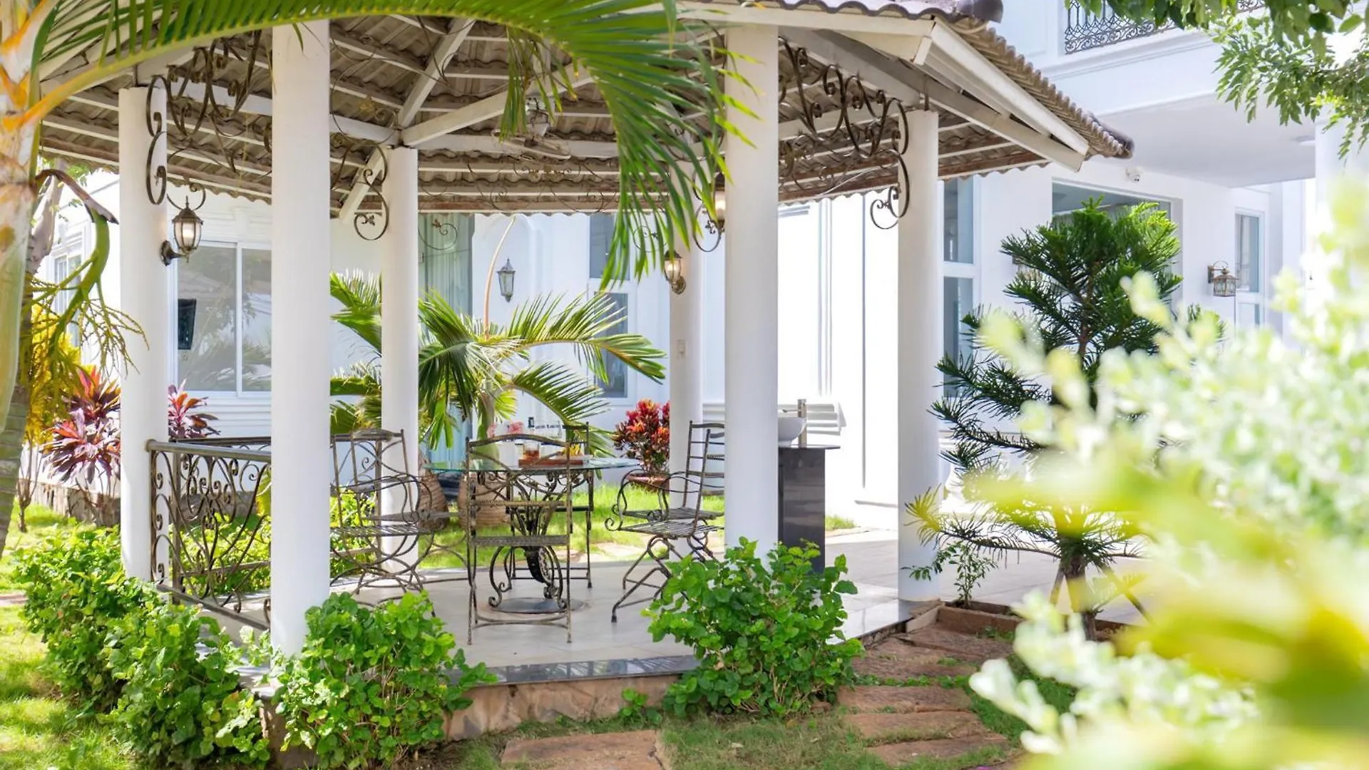 Apartment Palm Villa 20 - Style Tropical 7Bedrooms, Bida, Karaoke Vung Tau Vietnam